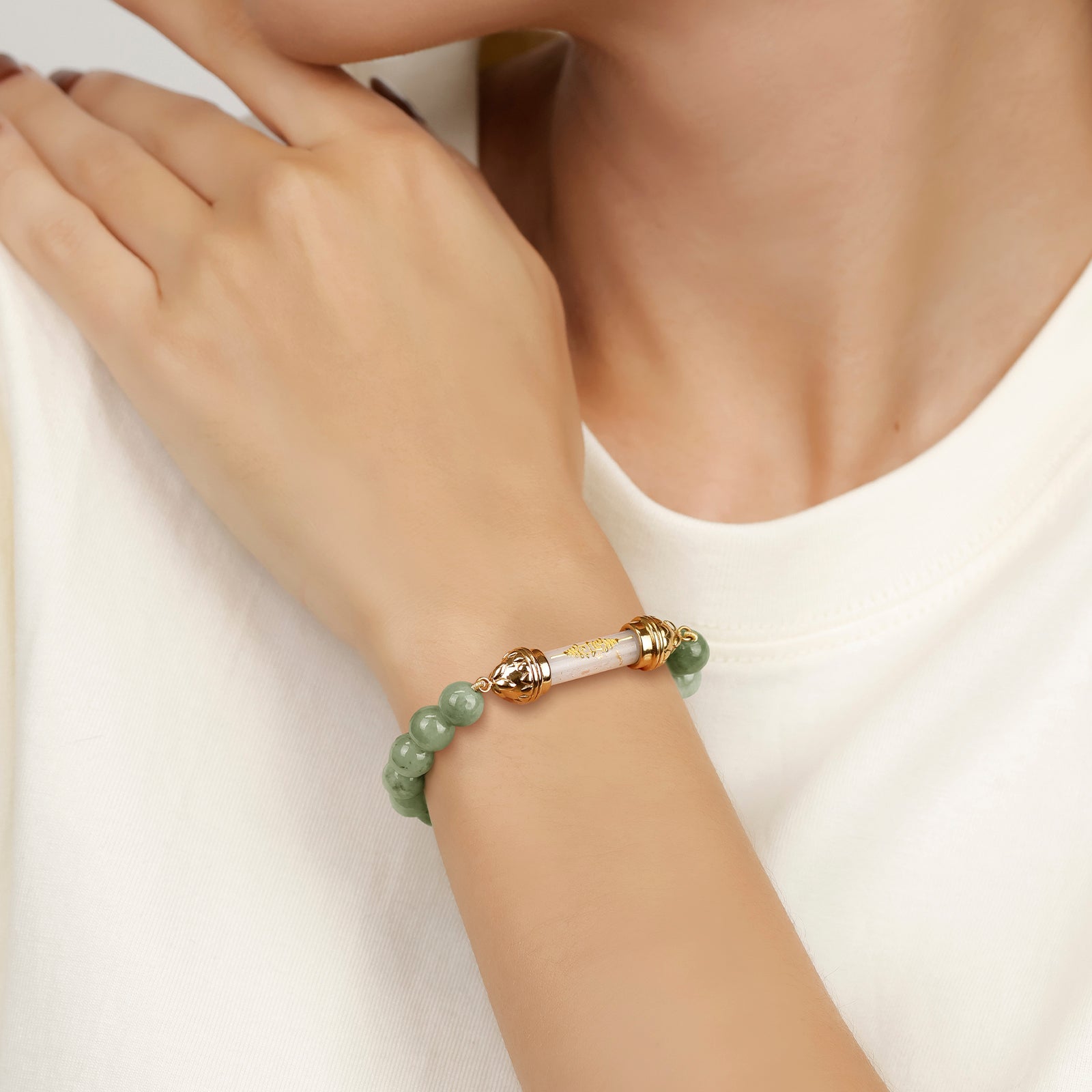 Offert : Bracelet en jade et Amulette sacrée Takrut en cire d'abeille - Prospérité et richesse
