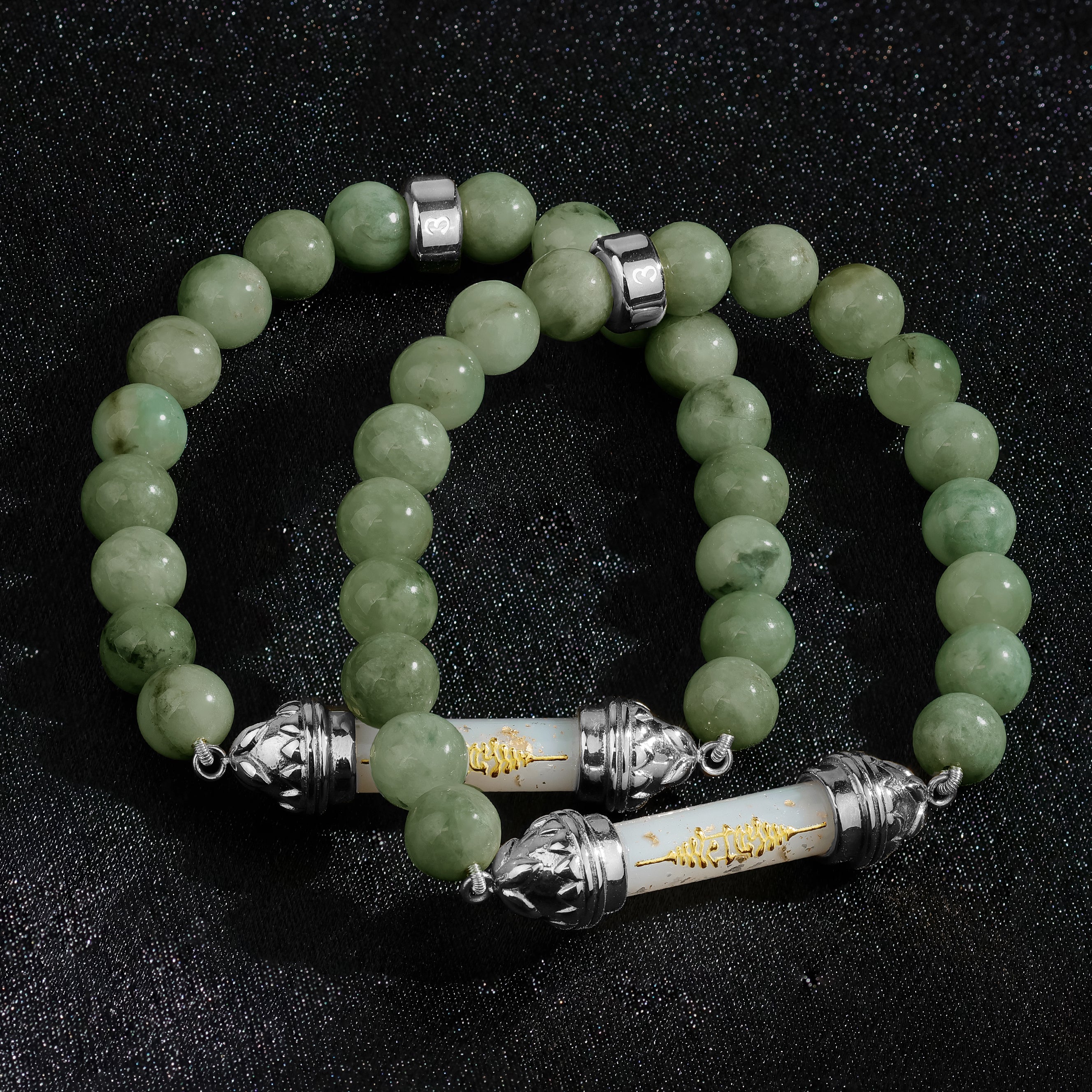 Prosperity and wealth - Jade bracelet and sacred amulet