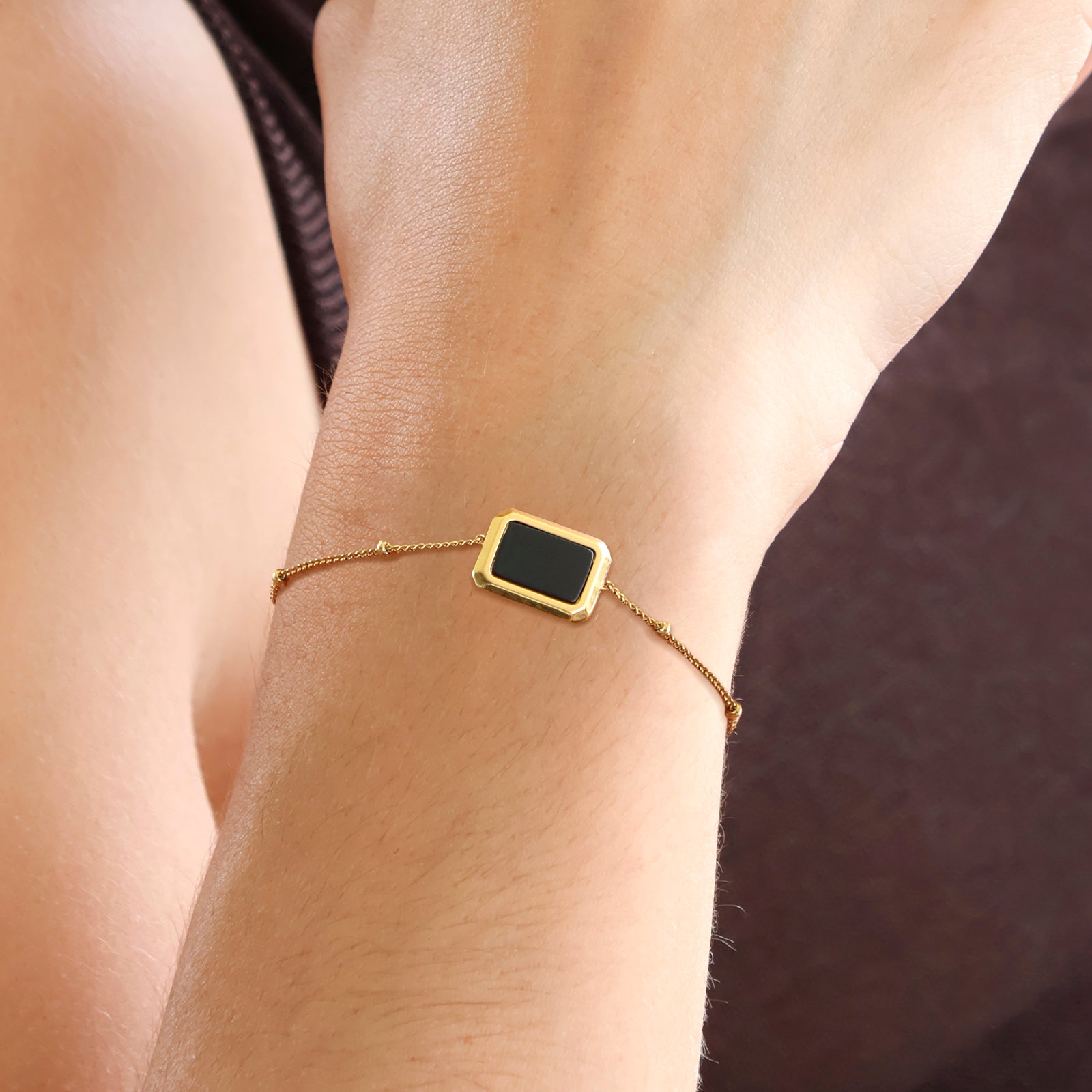 Bracelet Nocta Onyx – Onyx noir & chaîne dorée