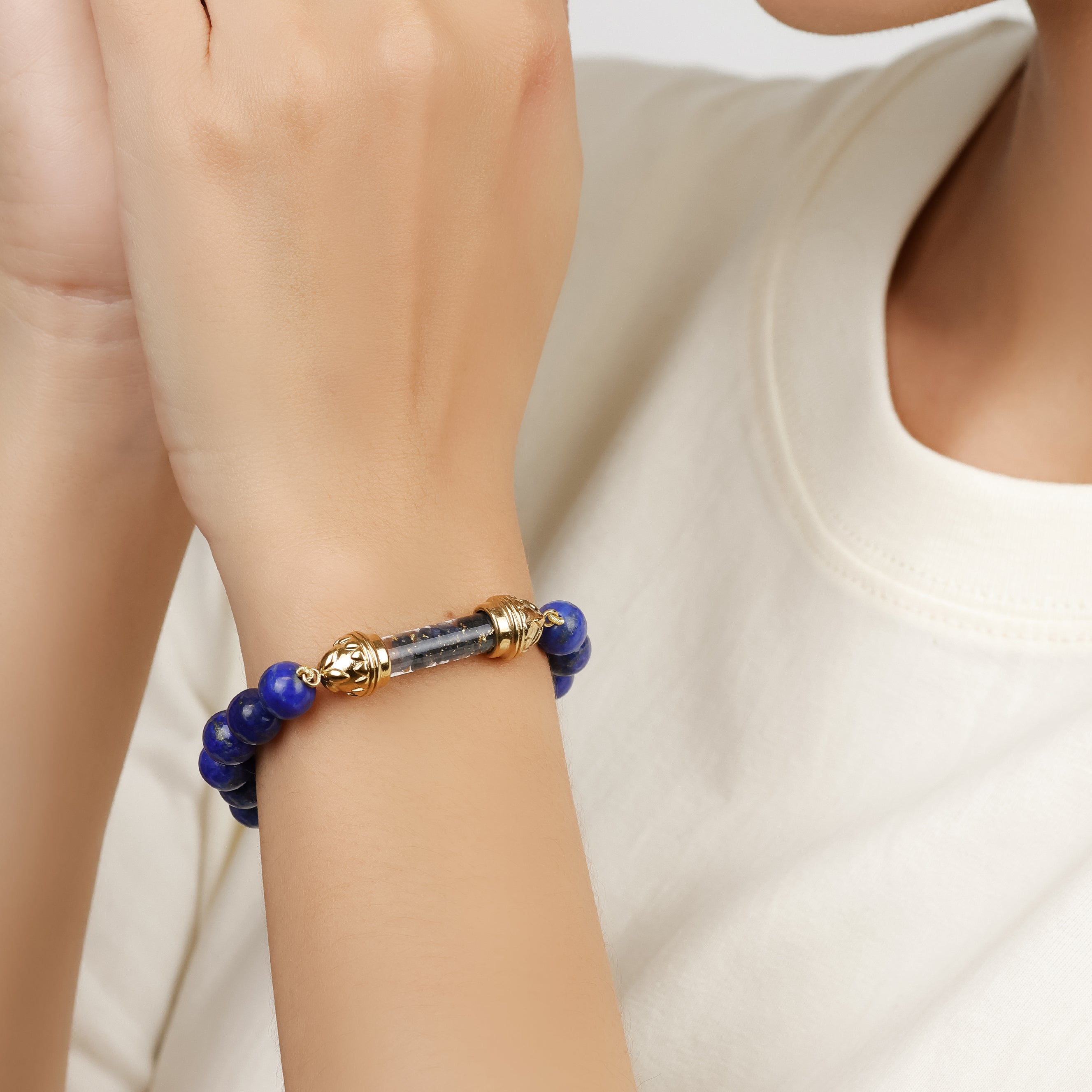 Bracelet en Lapis-Lazuli et Amulette Sacrée en Saphir AAA – Sérénité et Équilibre